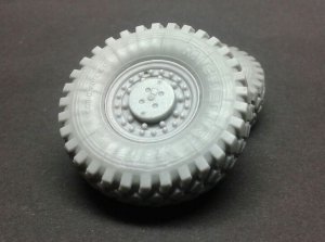 Panzer Art R35-587 RG-31 Mk5 MRAP road wheels 1/35