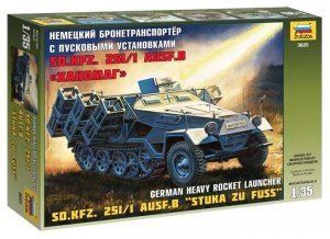 Zvezda 3625 Sd.Kfz.251/1 Ausf.B Stuka zu Fuss (1:35)