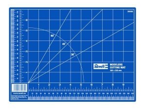 Revell 39056 Small Cutting Mat 30,5cm x 22,8cm