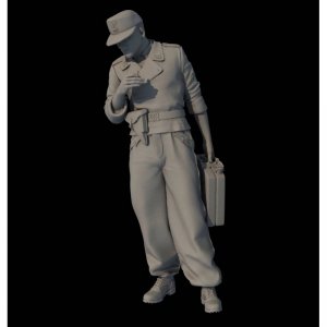 Panzer Art FI35-090 Waffen-SS tanker carring fuel canister 1/35
