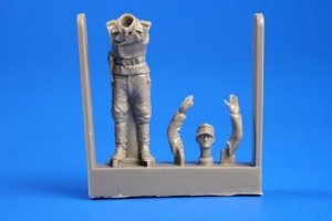CMK F48279 German WW II Tank Commander 1/48