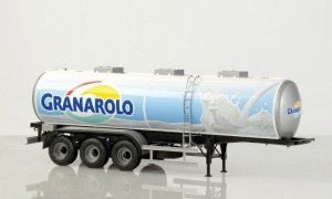 Italeri 3886 Classic Tank Trailer (1:24)