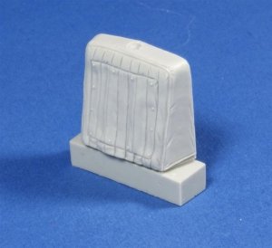 Panzer Art RE35-173 Cooler mask with canvas cover for Sd.Kfz 7 1/35
