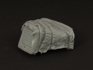 Panzer Art RE35-291 Mercedes 1500 engine deck with canvas cover (Miniart) 1/35