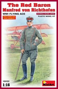 MiniArt 16032 THE RED BARON Manfred von Richthofen WWI FLYING ACE 1/16