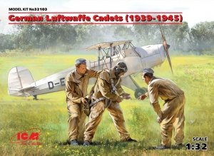 ICM 32103 German Luftwaffe Cadets (1939-1945) (3 figures) 1/32