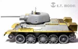 E.T. Model EA35-017 WWII Soviet T-34/76 Boxy External Fuel Tanks 1/35