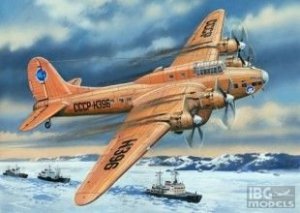A-Model 72155 Petlyakov Pe-8 Polar Aviation Soviet Long Range Cargo Plane 1:72
