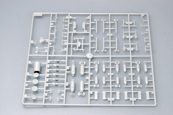Trumpeter 02834 US.NAVY F9F-3 PANTHER (1:48)