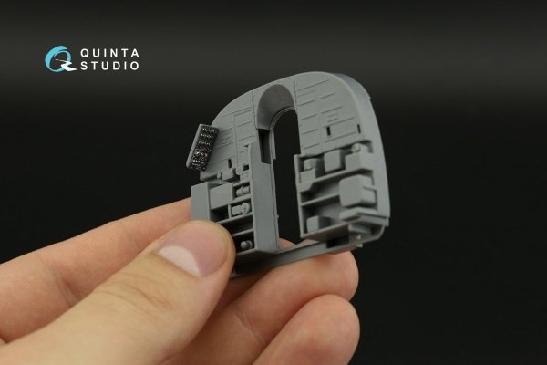 Quinta Studio QDS-48381 Mi-17 3D-Printed &amp; coloured Interior on decal paper (AMK) (Small version) 1/48