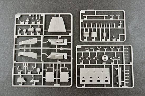 Trumpeter 01071 Russian URAL-4320 CHZ 1/35