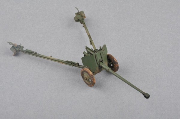 Trumpeter 02339 Soviet 85mm D-44 Divisional Gun (1:35)