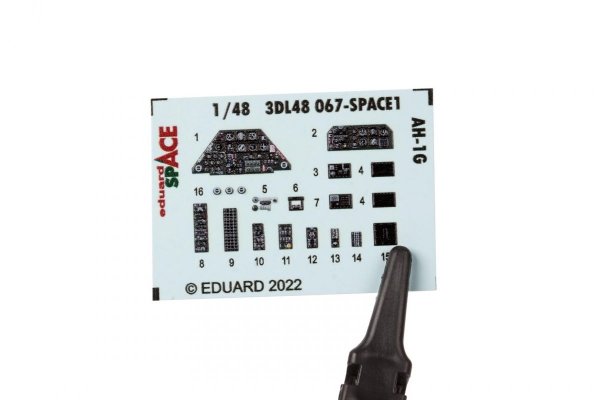 Eduard 3DL48067 AH-1G SPACE SPECIAL HOBBY 1/48