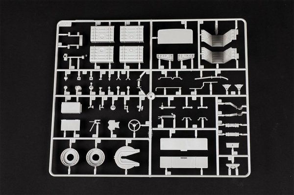 Trumpeter 01090 KZKT-74282 Heavy Tractor 1/35