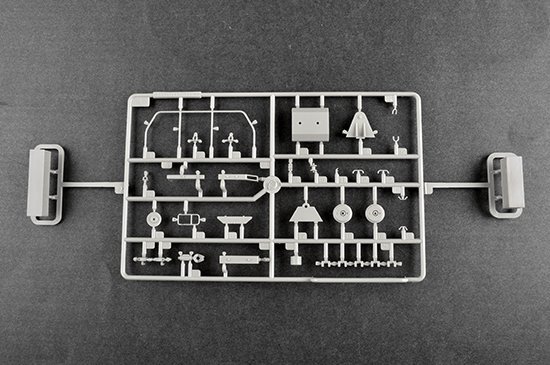 Trumpeter 01079 KET-T Recovery Vehicle Based on MAZ-537 Heavy Truck 1/35