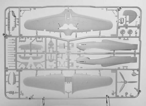 Arma Hobby 70063 Sea Hurricane Mk IIc 1/72