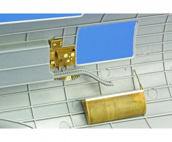Eduard 32780 B-17G waist section 1/32 HK Models