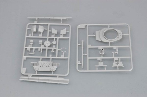 Trumpeter 07201 German Sd.Kfz. 182 King Tiger (Henschel turret) (1:72)