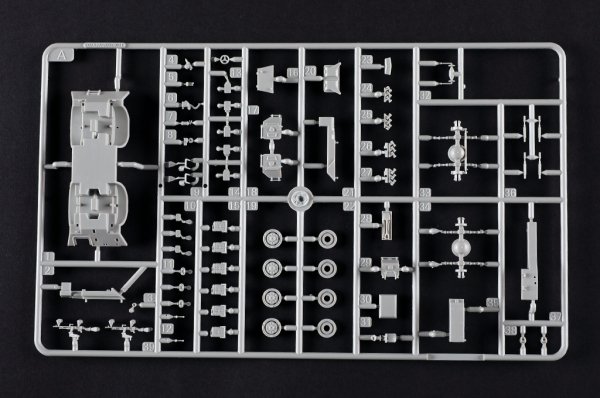 Trumpeter 07442 LAV-150 APC 90mm Mecar Gun 1/72