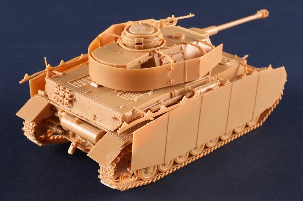 Hobby Boss 84841 German Pzkpfw IV Ausf.H Medium Tank 1/48