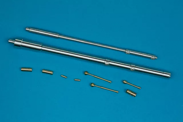 RB Model 35B110 BMP-3 Armament 30mm 2A72, 100mm 2A70, 3 x 7.62 PKT mg 1/35