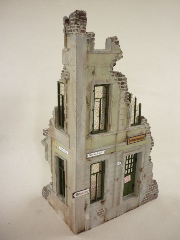 RT-Diorama 35256 Corner Ruin 1/35