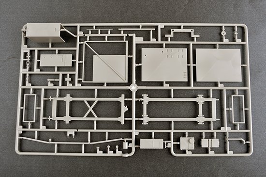 Trumpeter 01077 3M54 Club-k in 40-feet variant 1/35