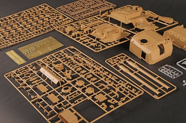 I Love Kit 63547 M53 155mm Self-Propelled Howitzer 1/35