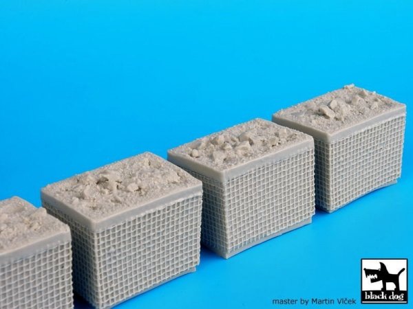 Black Dog D35017 Sandbag armored wall 3 1/35