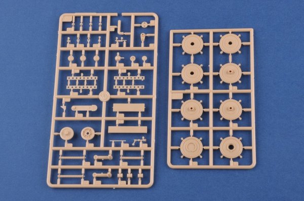 Hobby Boss 84515 Soviet BT-2 Tank (mid) 1/35