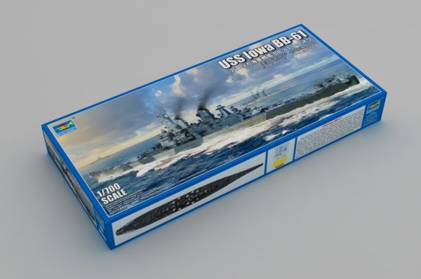 Trumpeter 06749 USS Iowa BB-61 1/700