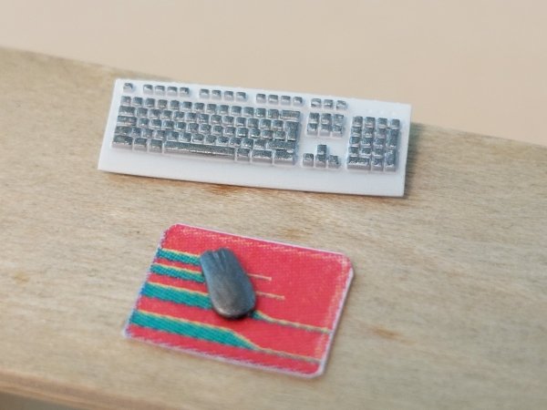 Point of no Return 3524057 PC z monitorem, klawiaturą, myszką i kalkomaniami / PC with monitor, keyboard, mouse and decals 1/35