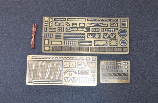 Trumpeter 05581 Russian T-80BVD MBT (1:35)