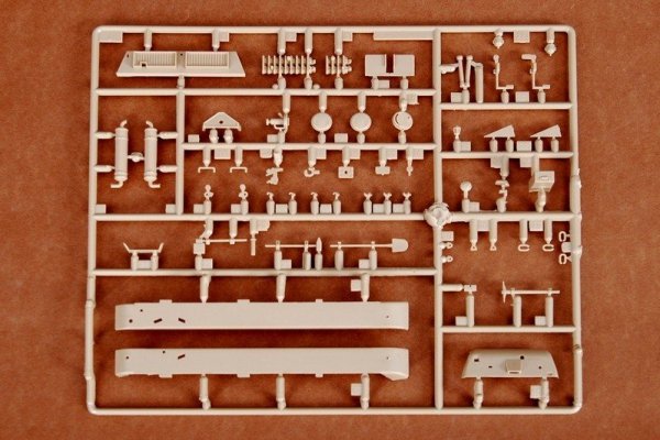 Trumpeter 00355 German 38(H) the artillery observation vehicle (1:35)