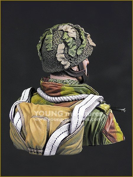Young Miniatures YM1864 British Paratrooper Operation Market Garden 1944 1/10