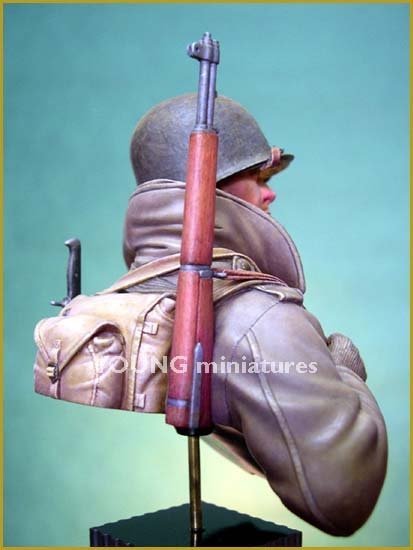 Young Miniatures YM1812 US SOLDIER ARDENNES 1944 1/10