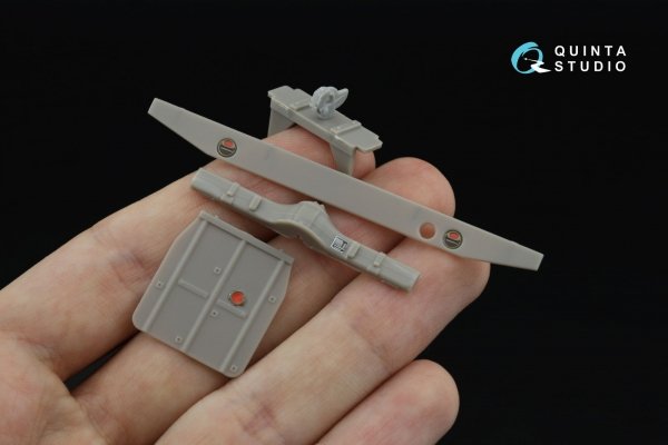 Quinta Studio QD+35066 U.S. Diamond T 968A Cargo truck (open cab) 3D-Printed &amp; coloured Interior on decal paper (Mirror Models) (with 3D-printed resin parts) 1/35