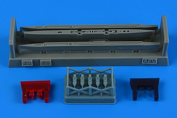 Aires 4923 F-5F/N Tiger II pylons &amp; missile launchers AFV Club 1/48