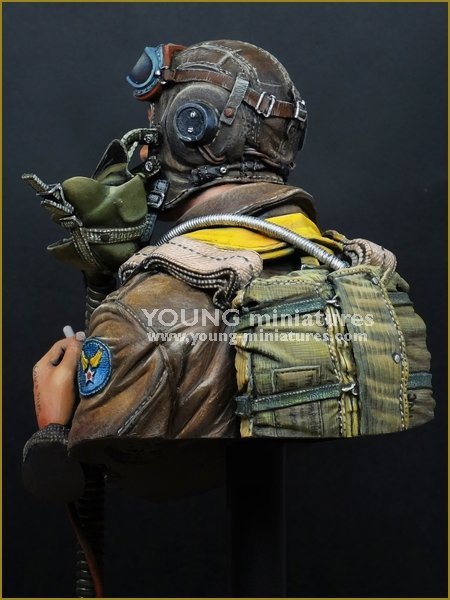 Young Miniatures YM1856 USAAF FIGHTER PILOT 1944 1/10