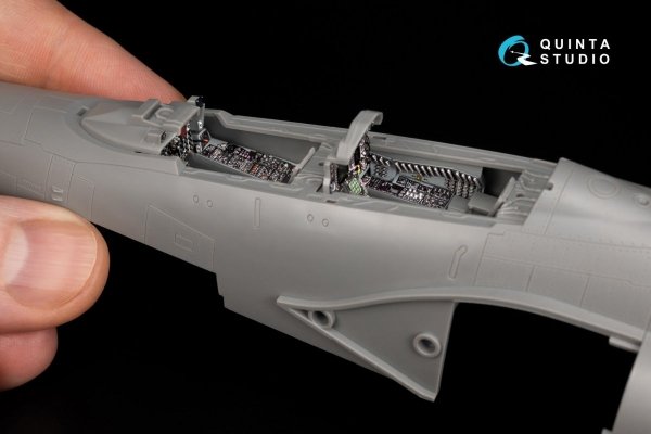 Quinta Studio QDS-48341 F-4G early 3D-Printed &amp; coloured Interior on decal paper (Meng) (Small version) 1/48