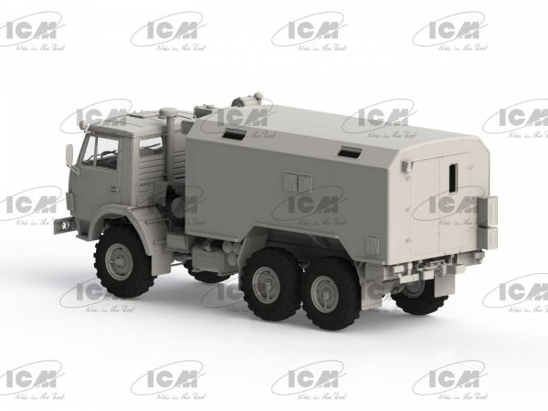 ICM 35004 KAMAZ-4310 Ukrainian Military Box Truck 1/35