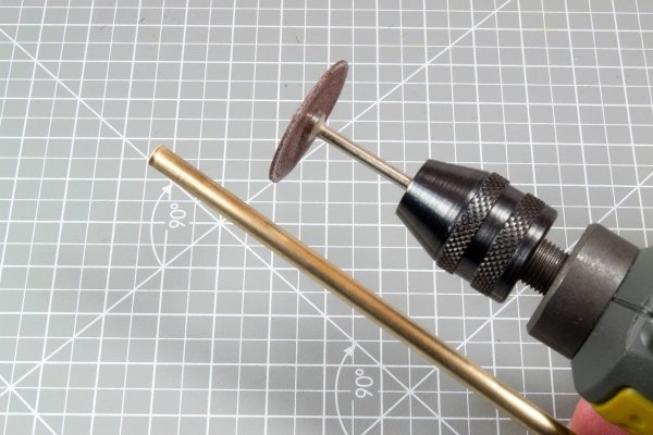 AK Interactive AK9110 BRASS PIPES 1.1MM Ø. 5 UNITS.