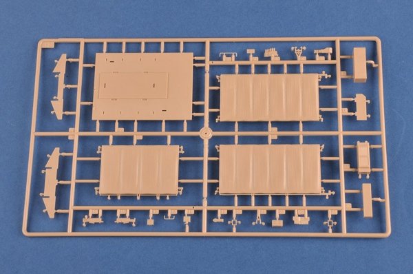Hobby Boss 85525 M1070 Gun Truck 1/35