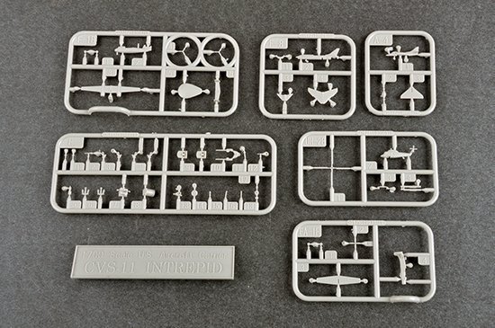 Trumpeter 06743 USS Intrepid CVS-11 1/700