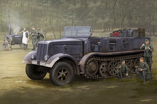 Trumpeter 09538 Sd.Kfz.8 (DB9)Half-Track Artillery Tractor 1/35