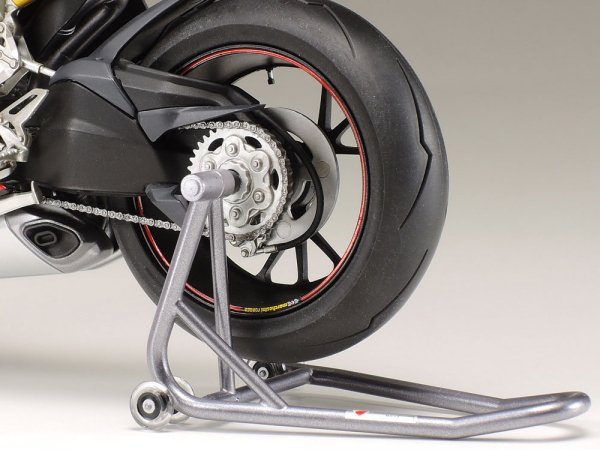 Tamiya 14132 Ducati 1199 Panigale S Tricolore 1/12