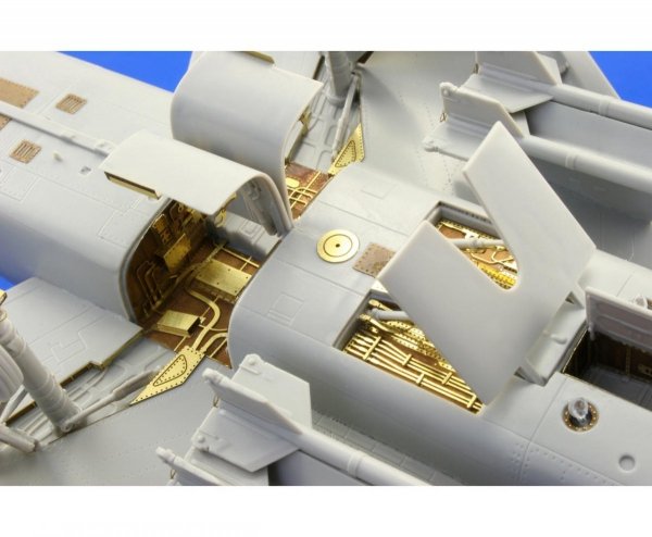 Eduard 48656 F-100C undercarriage 1/48 Trumpeter