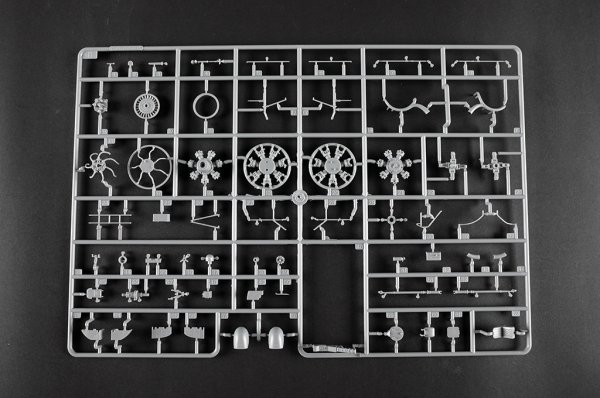 Trumpeter 05818 Mi-4AV Hound 1/48