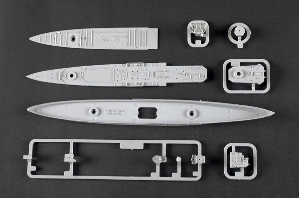 Trumpeter 06745 HMS York 1/700