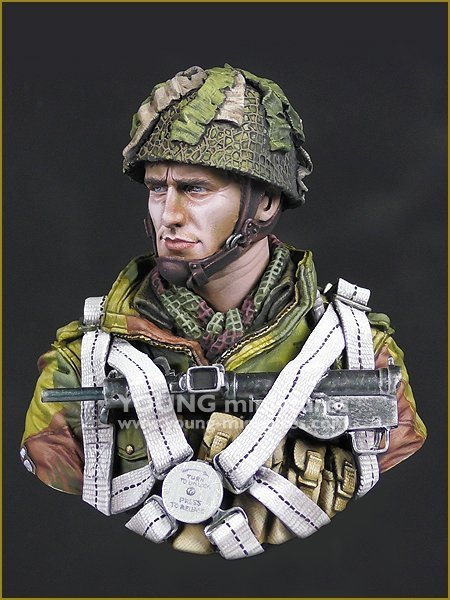 Young Miniatures YM1864 British Paratrooper Operation Market Garden 1944 1/10